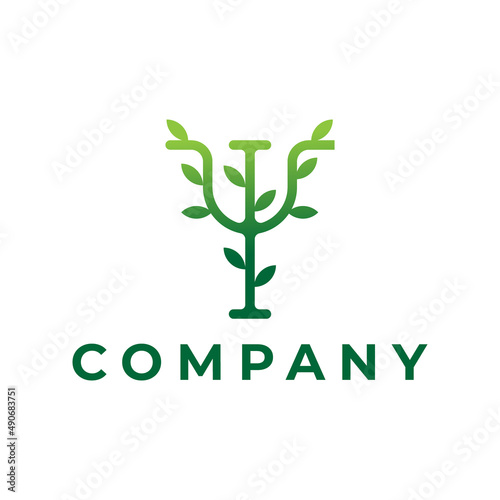 psychology with leaves logo design