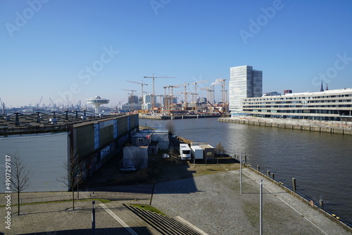 Hamburg Hafen mit schöner Aussicht