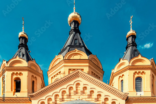 Obraz na płótnie Alexander Nevsky Cathedral in Nizhny Novgorod, domes and facade elements w salonie
