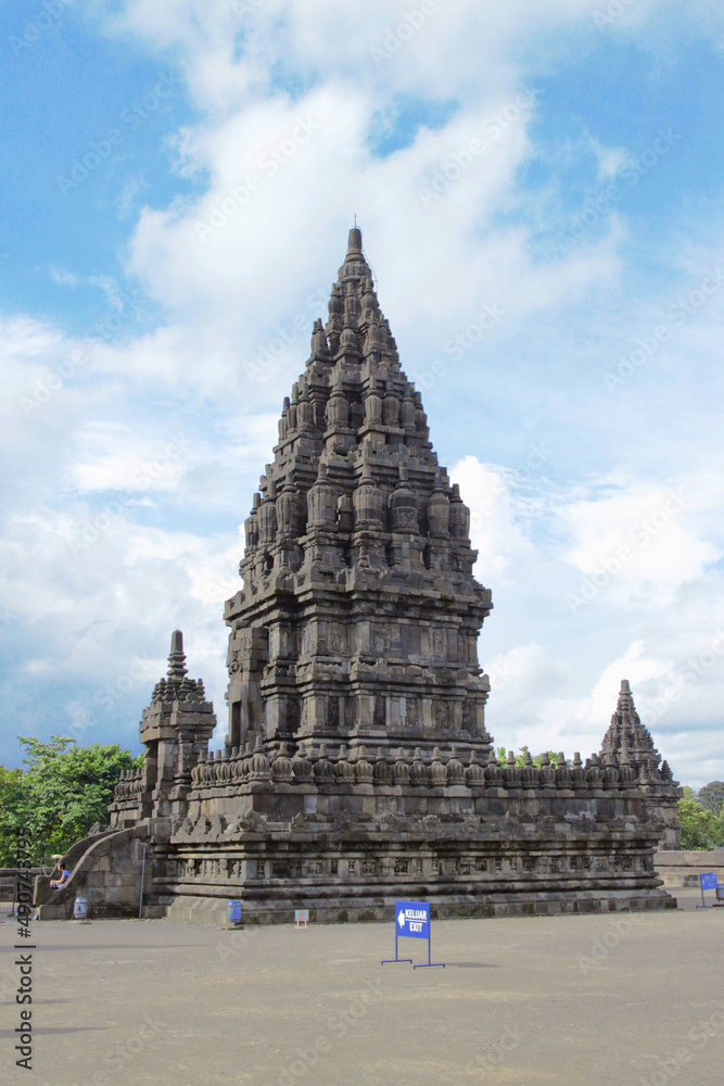 Prambanan Temple, the Biggest & Beautiful Temple in Southeast Asia That is Truly Enchanting