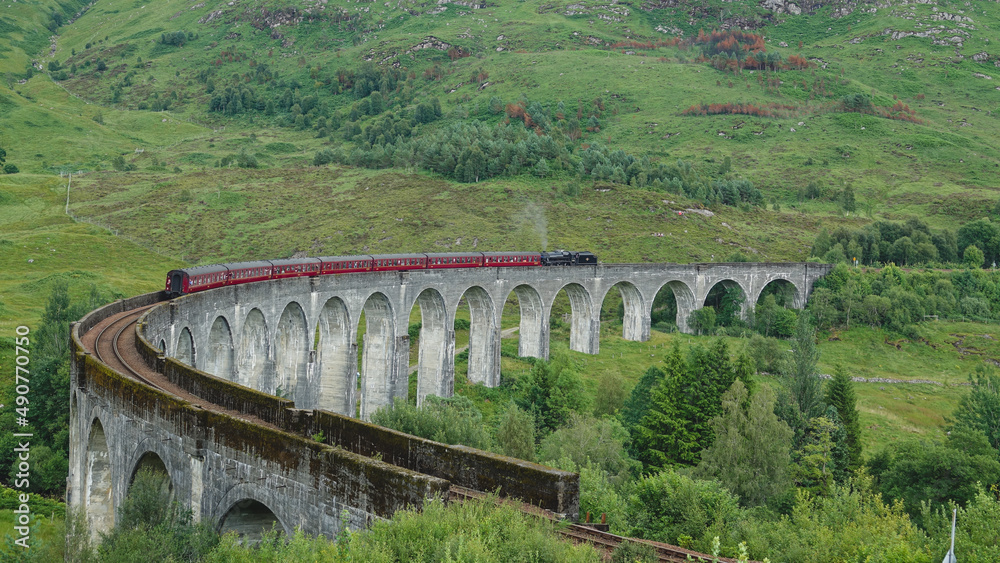 Harry Potter train on the bridge 