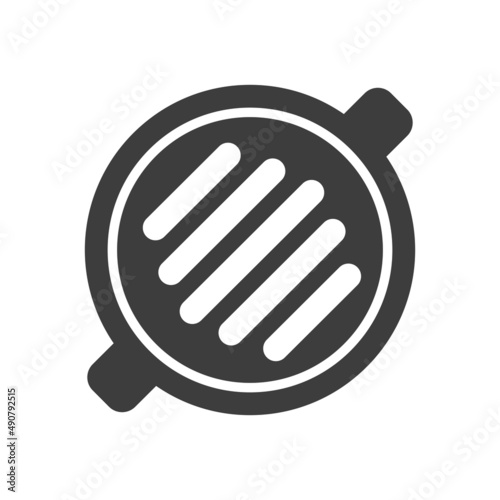 Frying pan with grill strips. Simple food icon in trendy line style isolated ...