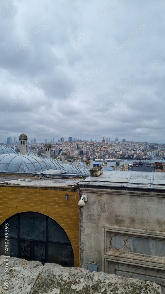 Fototapeta premium View of The Suleymaniye Mosque Suleymaniye Camii . Silhouettes of Suleymaniye Mosque in Istanbul. Ottoman architecture