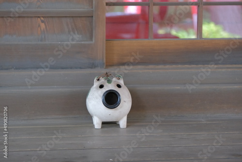 Mosquito coils for pigs