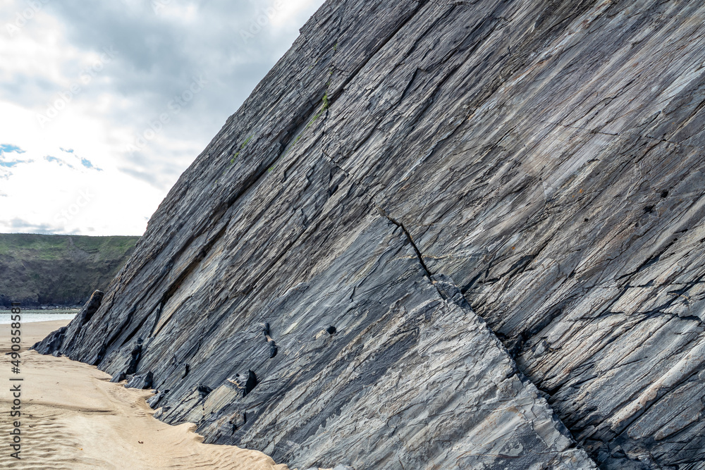 Huge rocks at the Silver Strand in County Donegal - Ireland Huge rocks at the Silver Strand in County Donegal - Ireland