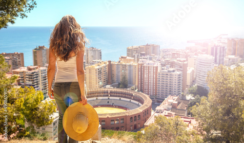Canvastavla woman travel in Spain- Malaga