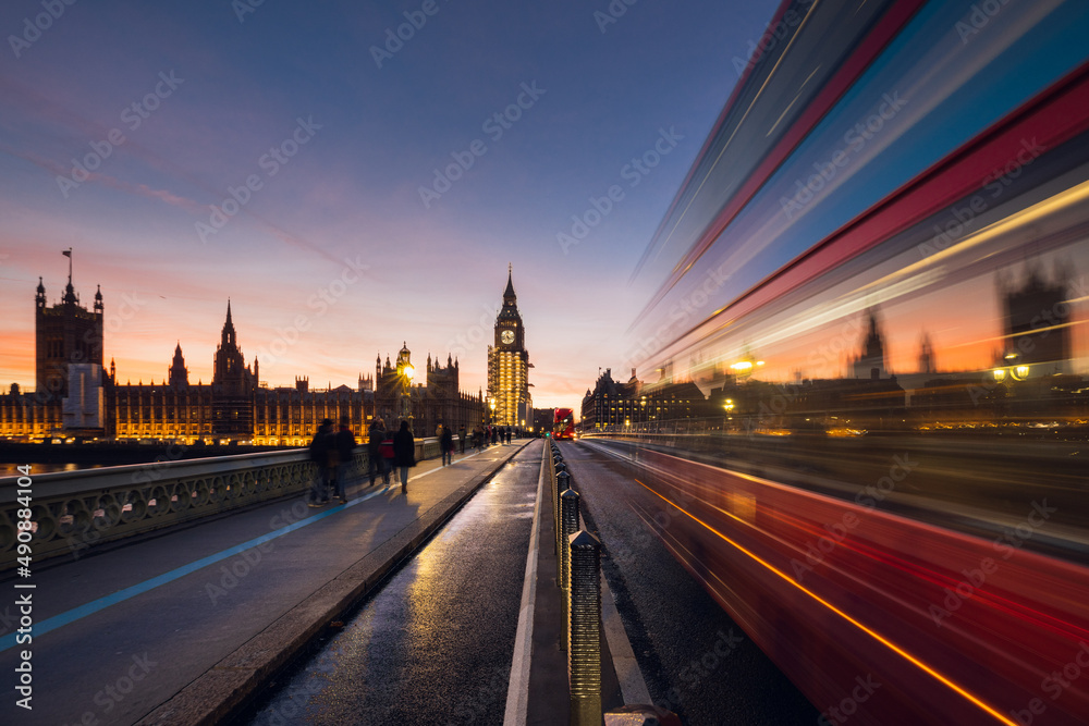 Big Ben and traffic in London