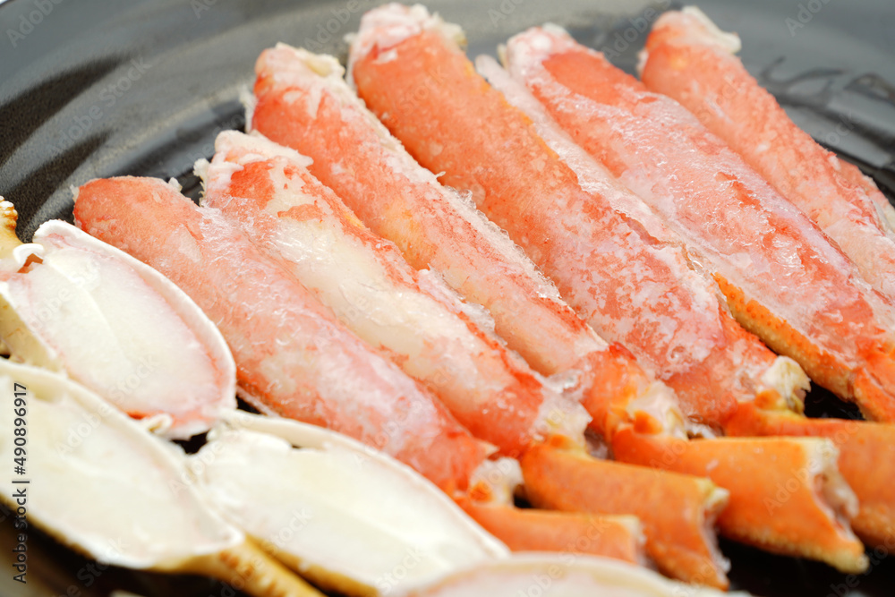 解凍中のズワイガニの足 解凍中のズワイガニの足