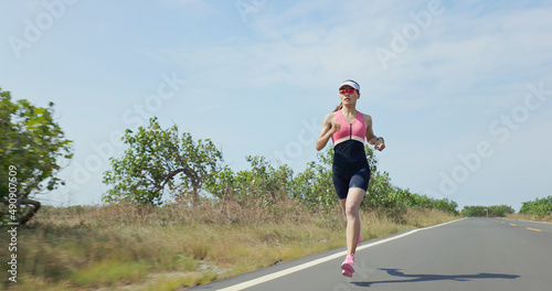 Fotografie asian woman jogging athlete