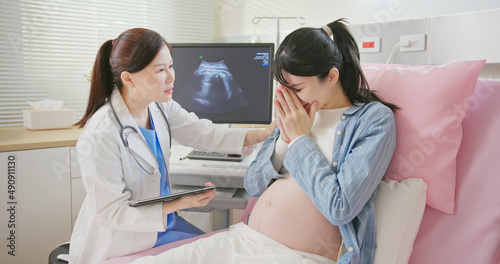 Fotografie pregnancy feels sad