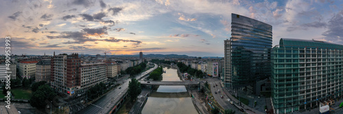 Canvas Print Cityscape - Vienna, Austria