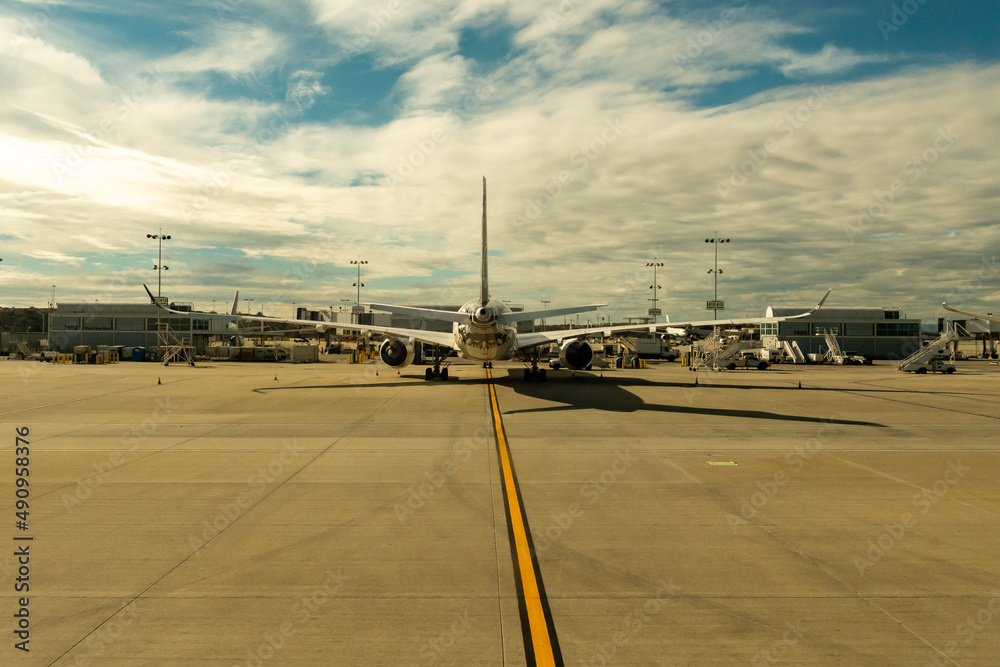 Fototapeta premium 1/16/2022: Los Angeles, California, USA: Airplanes on the runway at LAX.