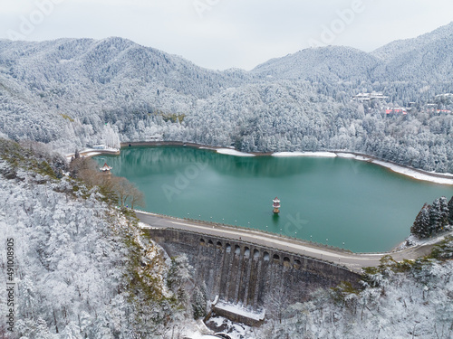 Fototapeta Naklejka Na Ścianę i Meble -  Winter snow scene in Lushan 5A Scenic Area, Jiujiang City, Jiangxi Province