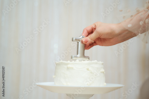 Φωτογραφία Cake for a one-year-old child with the number one year
