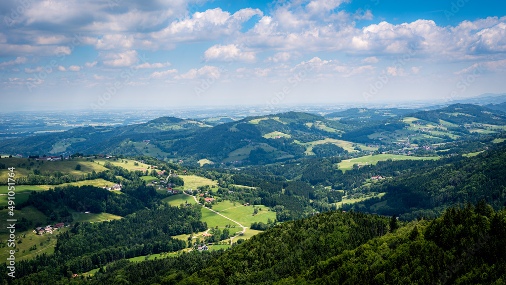 Obraz premium Panoramic view of Austrian Alps