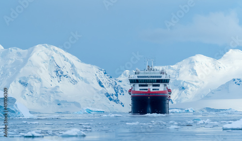 Stunning icy landscapes along Wilhelmina Bay, Antarctic Peninsula, Antarctica photo