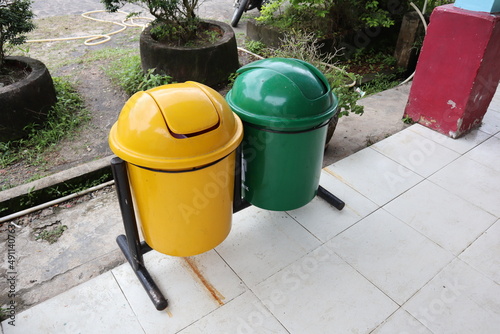 Trash bag for organic and non organic