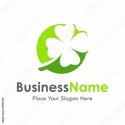 clover mark icon vector logo template. suitable for business, web and nature