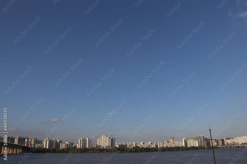 Fototapeta premium Han River scenery on a clear day