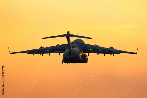 Departure at sunset of a Boeing C-17 Globemaster III of the USAF.