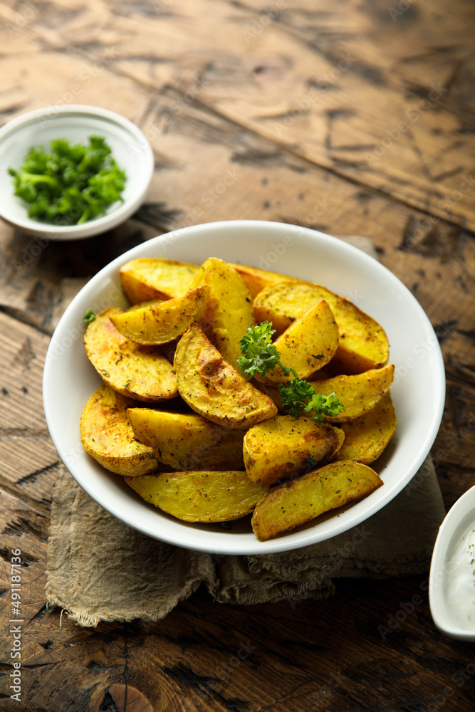 Roasted potato wedges with curry