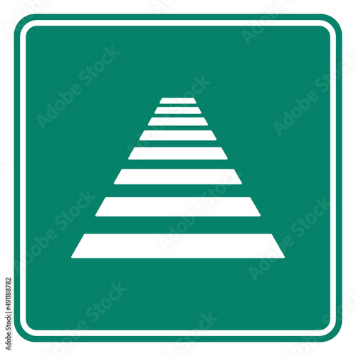 Zebrastreifen und Schild