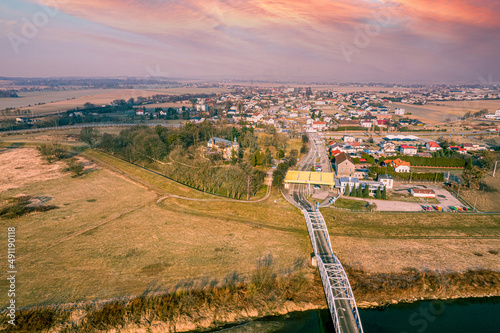 Chałupki, przygraniczna wieś na Śląsku w Polsce, panorama z lotu ptaka w zimie