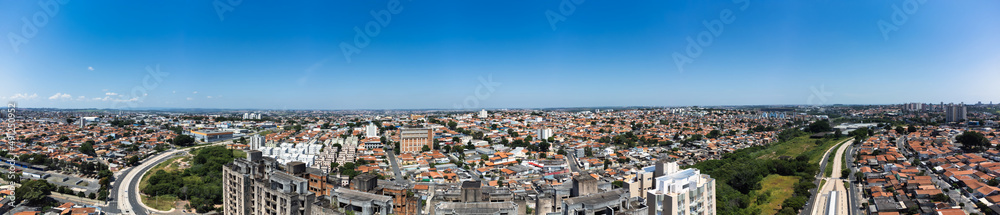 Fotografia panorâmica aérea da cidade de Campinas SP. Bairro Campos Elíseos e Paulicéia na imagem. 