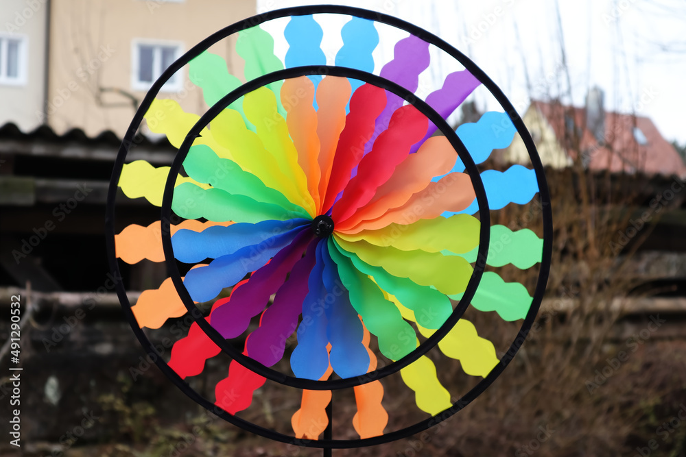 Obraz premium Windrad, bunt, Garten, Farben, Regenbogen