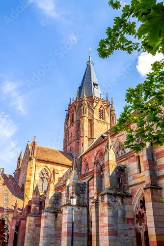 Sankt Peter und Paul Kirche, Wissembourg (Weissenburg), Elsass, Frankreich 