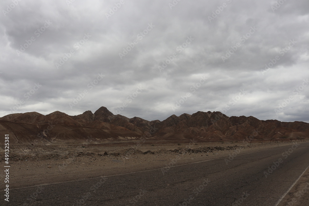 Fototapeta premium montaña y paisaje