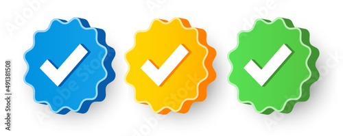 3D circular realistic circular round star verified icon. Right choice perspective chat mark check approve vector art symbol. Blue, yellow, green colors.	
