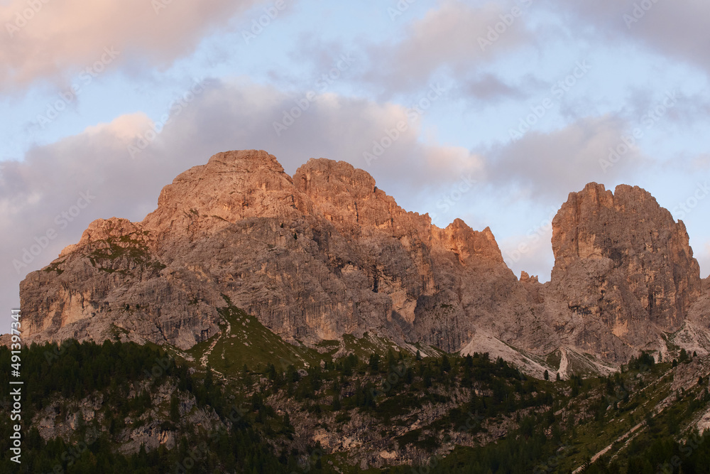 Die Berge rund um die Drei Zinnen