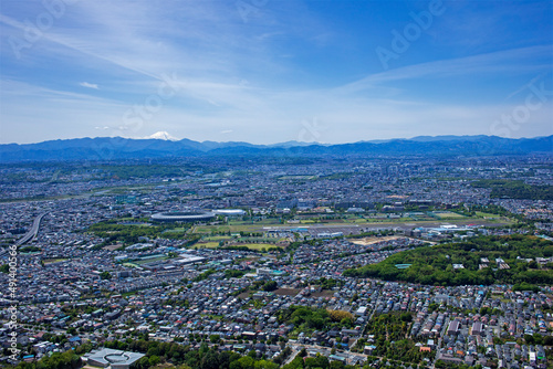 神代植物園から調布飛行場と富士山を望む・空撮