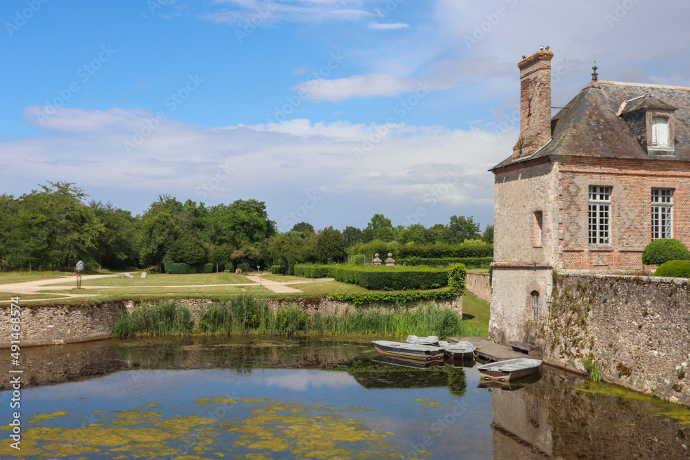 Centre - Loiret - Chateau de La Bussière - L'étang près des communs