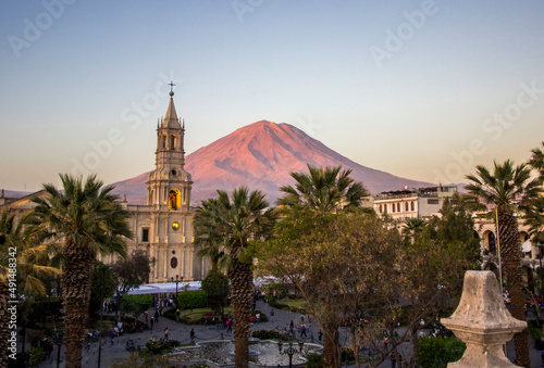 Catedral del Arequipa con el volcán Misti en el fondo photo