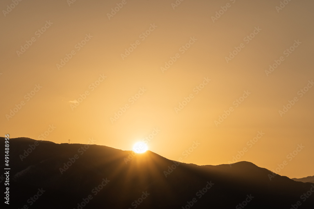夕日と山 夕日と山