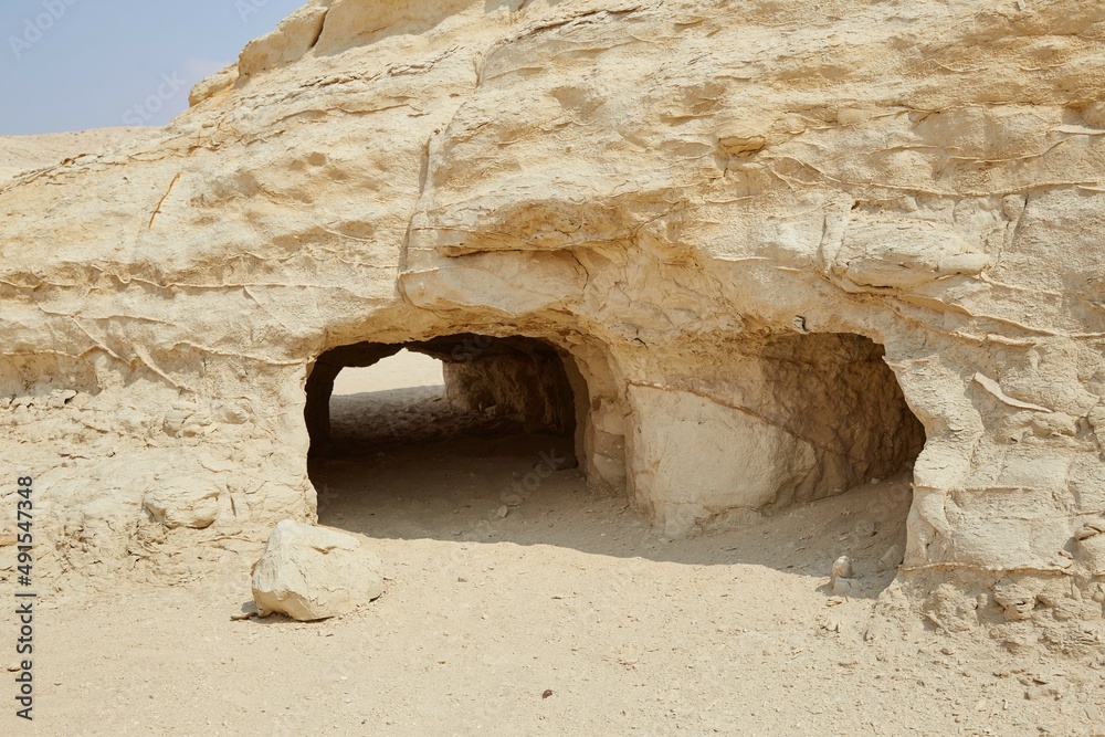 El Lahun's Mysterious Limestone Mastabas