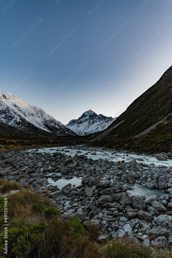 Mountain scenery in New Zealand Mountain scenery in New Zealand