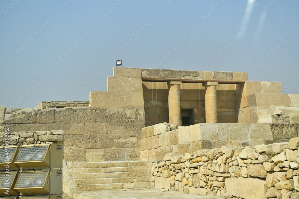 egypt, sphinx, pyramid, giza, cairo, desert, ancient, travel, egyptian, pyramids, stone, history, monument, architecture, pharaoh, great, sphynx, sky, landmark, sand, old, tourism, archaeology, statue