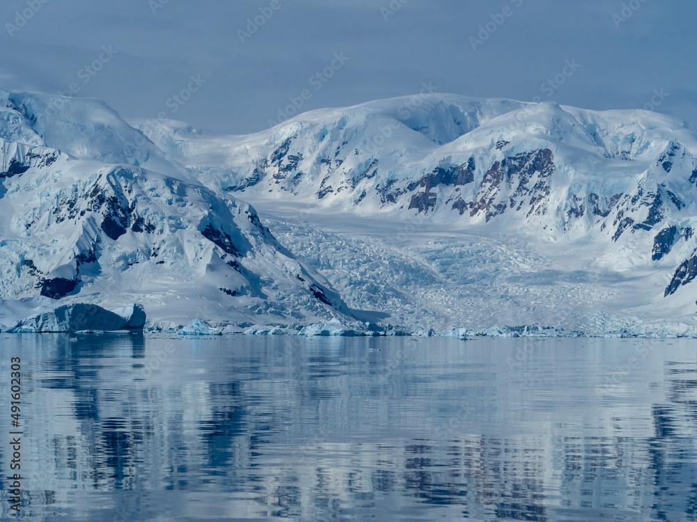 Cruirisng Paradise Bay and Neko Harbor, Antarctic Peninsula, Antarctica Cruirisng Paradise Bay and Neko Harbor, Antarctic Peninsula, Antarctica