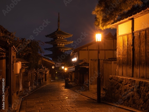 【京都】夜の八坂の塔 法観寺 