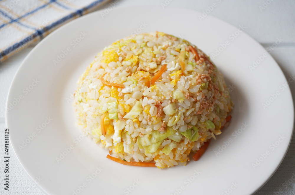 サケフレークチャーハン