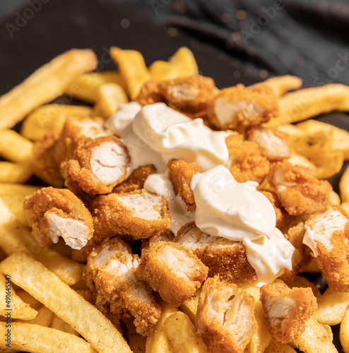 food, chicken, fried, meat, meal, dinner, dish, plate, snack, sauce, lunch, delicious, appetizer, cooked, white, wings, crispy, fish, grilled, healthy, tasty, shrimp, fresh, chicken, fast food