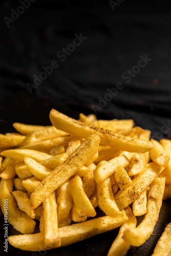food, chicken, fried, meat, meal, dinner, dish, plate, snack, sauce, lunch, delicious, appetizer, cooked, white, wings, crispy, fish, grilled, healthy, tasty, shrimp, fresh, chicken, fast food