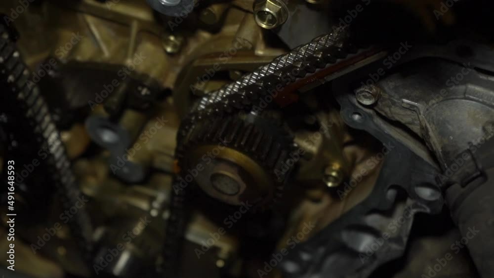 The structure of the gas distribution mechanism of the internal combustion engine, including the