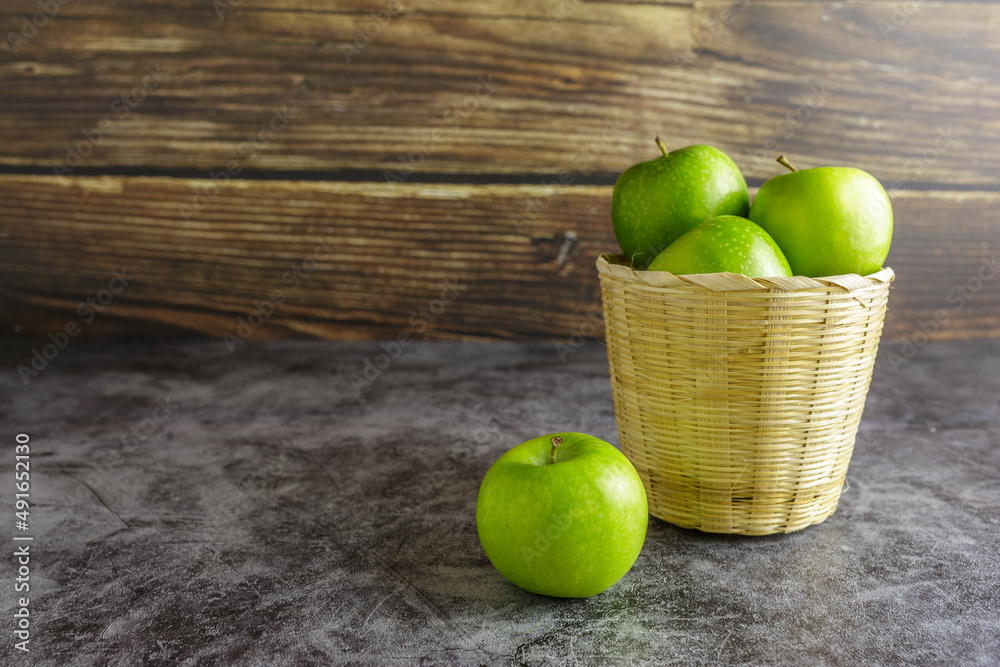Green apples in a basket Green apples in a basket