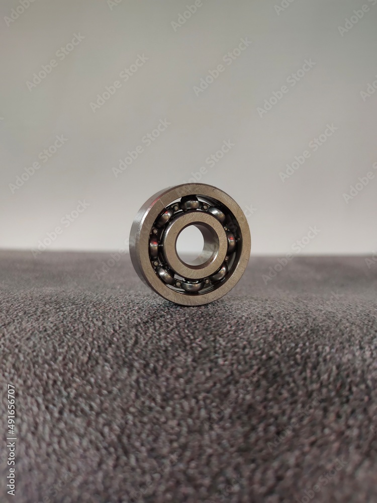 one small chunk measuring 6200, THIS BEARING IS USED FOR MACHINERY PURPOSES. INDONESIA 2022 one small chunk measuring 6200, THIS BEARING IS USED FOR MACHINERY PURPOSES. INDONESIA 2022