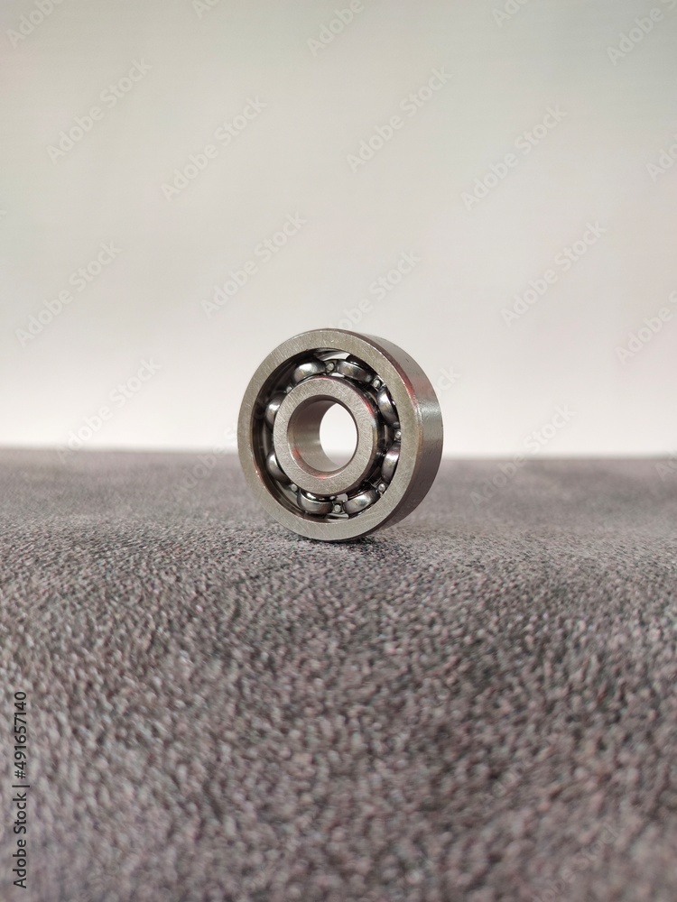 one small chunk measuring 6200, THIS BEARING IS USED FOR MACHINERY PURPOSES. INDONESIA 2022 one small chunk measuring 6200, THIS BEARING IS USED FOR MACHINERY PURPOSES. INDONESIA 2022