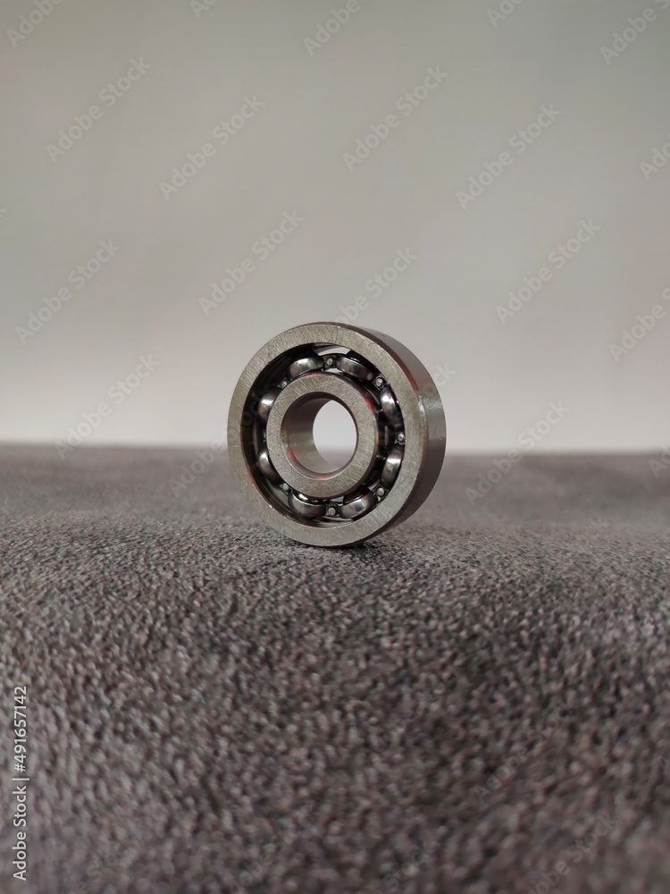one small chunk measuring 6200, THIS BEARING IS USED FOR MACHINERY PURPOSES. INDONESIA 2022 one small chunk measuring 6200, THIS BEARING IS USED FOR MACHINERY PURPOSES. INDONESIA 2022